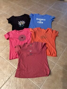 Life Is Good Womens Tshirt Lot Of 5 - Sz  Medium - IEC
